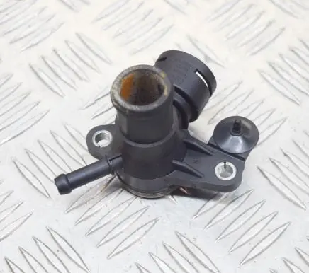 Audi TT TTS Mk2 Engine coolant pipe/hose 06J121132G