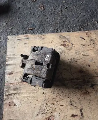 Mazda CX-7 Rear brake caliper