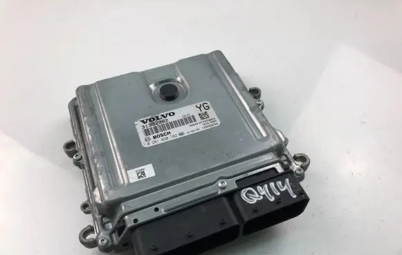 Volvo XC60 Engine control unit/module ECU 31392982 0281030782