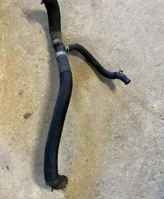 Jeep Grand Cherokee Engine coolant pipe/hose