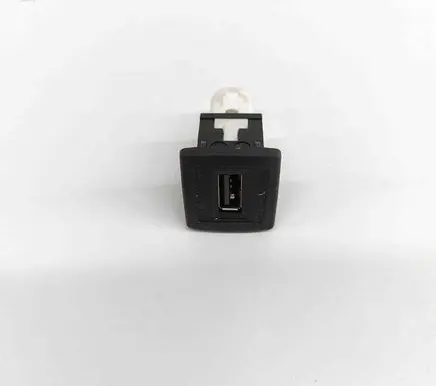 Mercedes-Benz GL X166 USB socket connector A2188200187