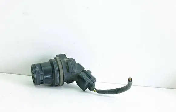 Mazda 3 I Windscreen/windshield washer pump 8603102451