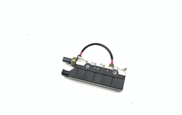 Jaguar XJ X350 Air suspension control unit module (rear) 2W933B486AA