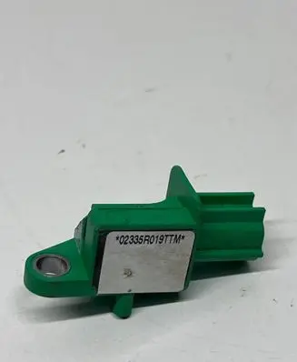 Volkswagen Touran I Airbag deployment crash/impact sensor 5M0909606A 5WK43658