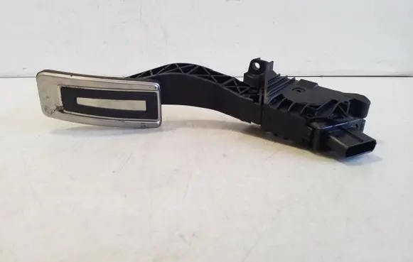 Audi A1 Accelerator throttle pedal 2Q2723503A