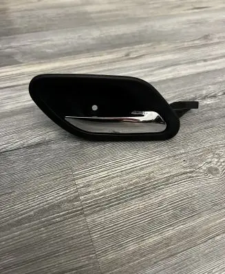 BMW 5 E39 Front door interior handle 8226050