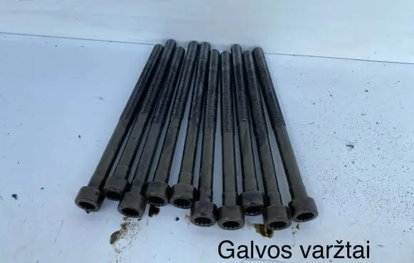 Volvo V40 Cylinder head bolts 
