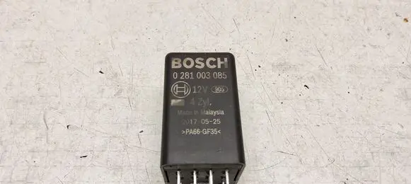 Volkswagen Transporter - Caravelle T5 Glow plug pre-heat relay 0281003085