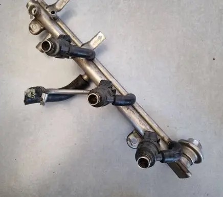 BMW 3 E46 Fuel main line pipe 1435910