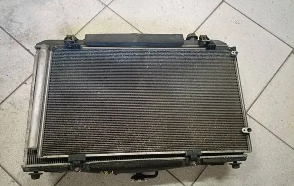Toyota Sienna XL30 III Radiator set 