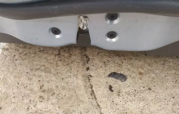 Ford Kuga I Front door lock