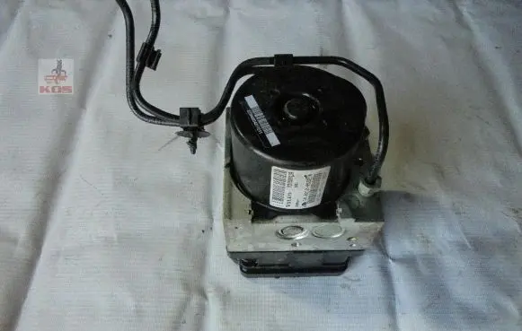 Volvo XC60 ABS Pump 31329139