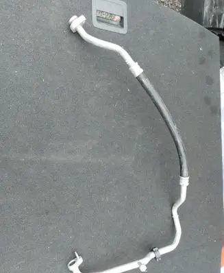 Volkswagen Golf VII Air conditioning (A/C) pipe/hose 5Q0816743C