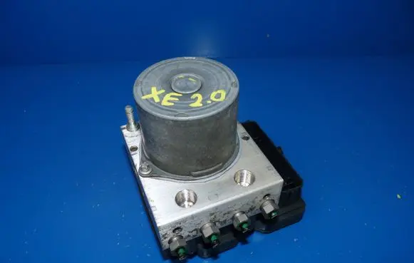 Jaguar XE ABS Pump 7S7314F447AA