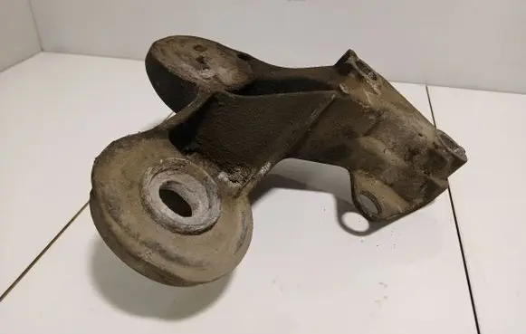Audi A6 S6 C6 4F Engine mounting bracket