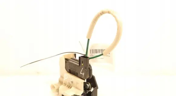 KIA Rio Front door lock 