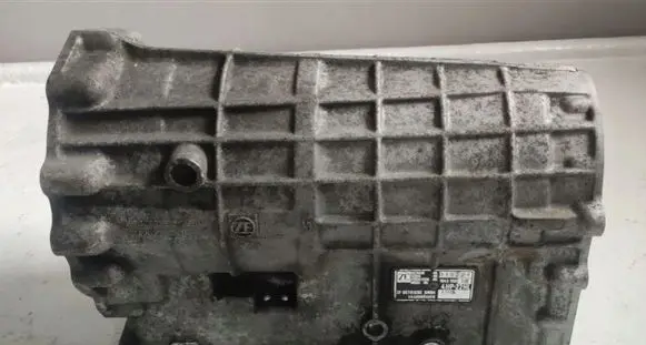 Porsche 911 964 Manual 5 speed gearbox 1043401878 4HP22HL