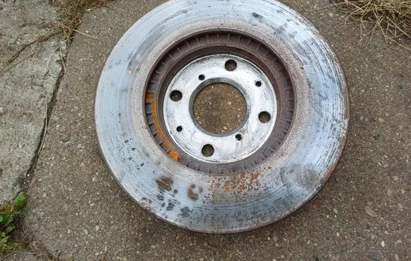 Suzuki Swift I Front brake disc