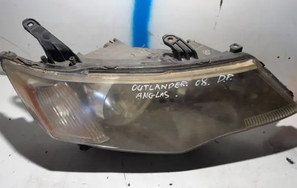 Mitsubishi Outlander Headlight/headlamp