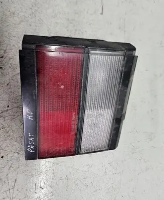 Volkswagen PASSAT B3 Tailgate rear/tail lights 335945108