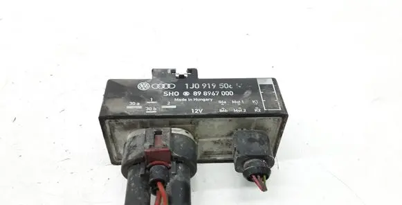 Seat Ibiza IV (6J,6P) Coolant fan relay 1J0919506M