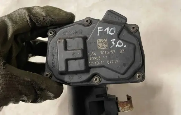 BMW 5 F10 F11 Throttle valve 7810752