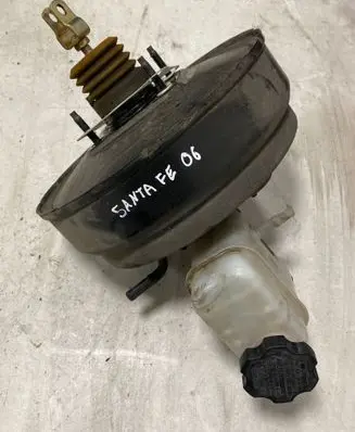Hyundai Santa Fe Brake booster 585002B802