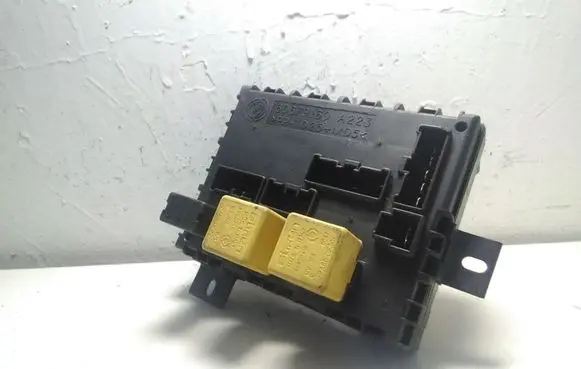 Alfa Romeo 156 Fuse module 60679160 A223