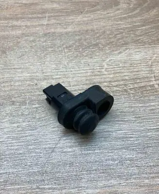 Subaru Legacy Front door sensor 