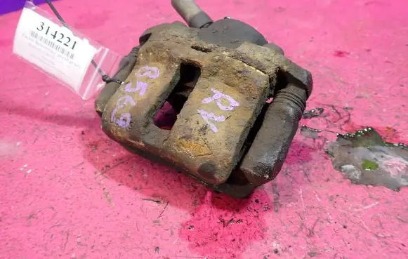 Renault Clio II Front brake caliper