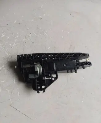 Audi A6 C7 Front door exterior handle/bracket 4h0937895