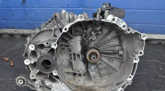 Volvo V40 Manual 6 speed gearbox GU1R7002BEC
