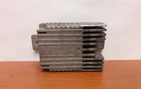 Mercedes-Benz A W168 Coolant fan relay 4132 A0235456832