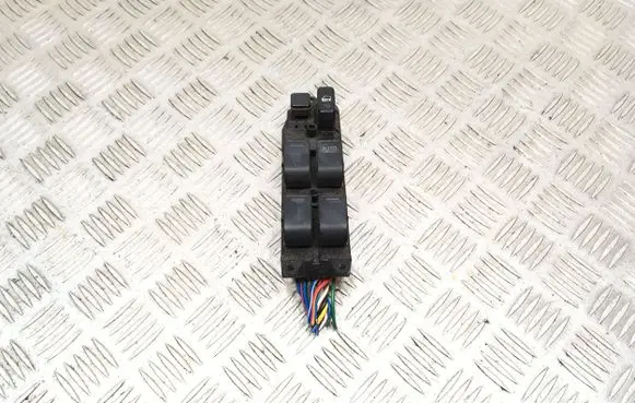 Toyota RAV 4 (XA20) Electric window control switch 8482042130 515018101 514546