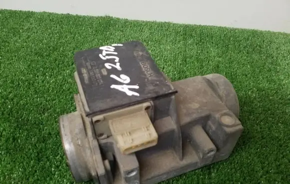 Audi A6 S6 C4 4A Mass air flow meter 4A0133471 0281002074