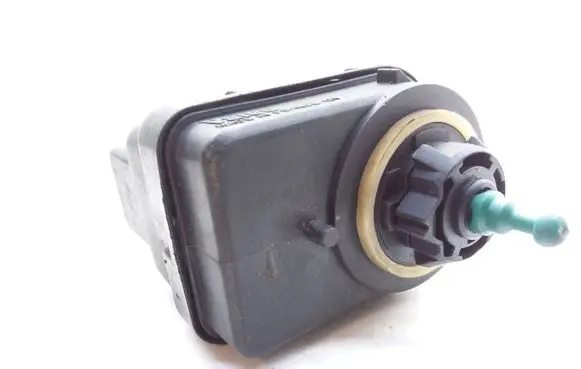 Headlight level adjustment motor