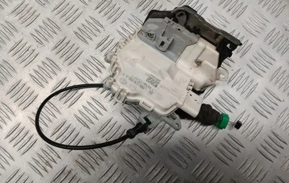 Audi Q3 8U Rear door lock 8K0839015D