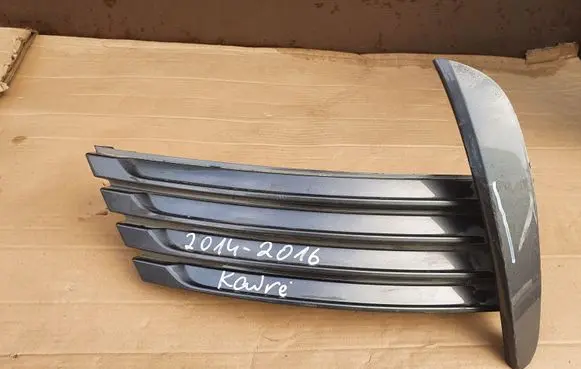Toyota Corolla E160 E170 Front bumper lower grill 8148202640 8148202610