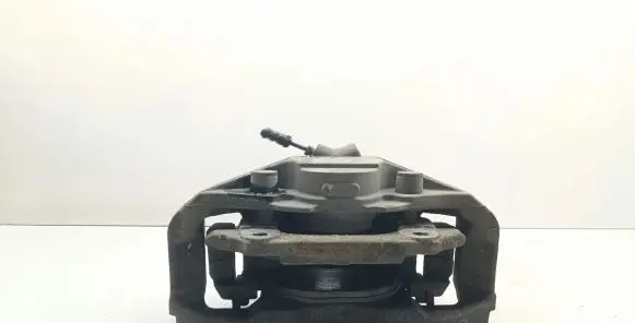 BMW 5 GT F07 Front brake caliper