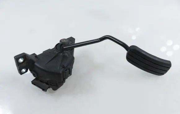 Renault Trafic II (X83) Accelerator throttle pedal 6PV00811914 7700313060