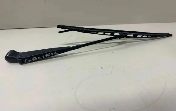 Toyota Prius (XW20) Rear wiper blade 6897