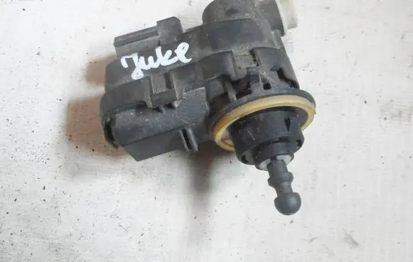 Nissan Juke I F15 Headlight level adjustment motor 89095040