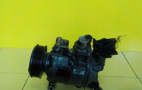 Audi A5 8T 8F Air conditioning (A/C) compressor (pump) 19SP45