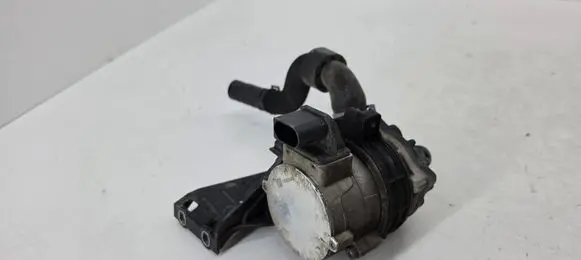 Audi Q7 4M Electric auxiliary coolant/water pump 4M0965567B