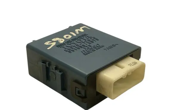 Toyota Auris 150 Door central lock control unit/module 8597012020 0515004070