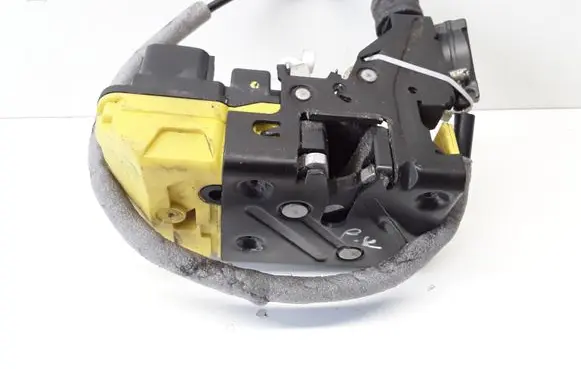 Volvo XC90 Front door lock