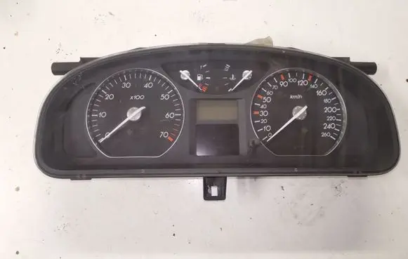 Renault Laguna II Speedometer (instrument cluster) 8200170311