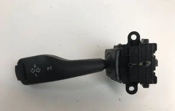 BMW 3 E46 Indicator stalk 8363668 0110401025 61318363668