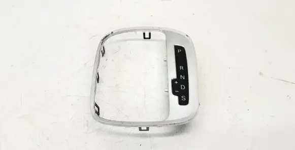 Audi A3 S3 8P Gear shift selector indicator 8P2713463
