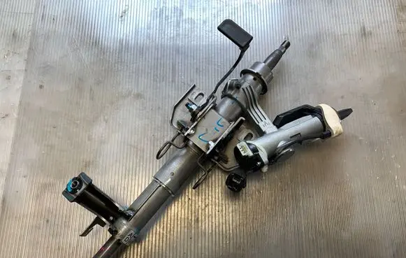 Opel Antara Steering wheel axle 96874503